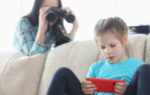 Lee más sobre el artículo Reglas claras antes de entregarle un celular a tu hijo